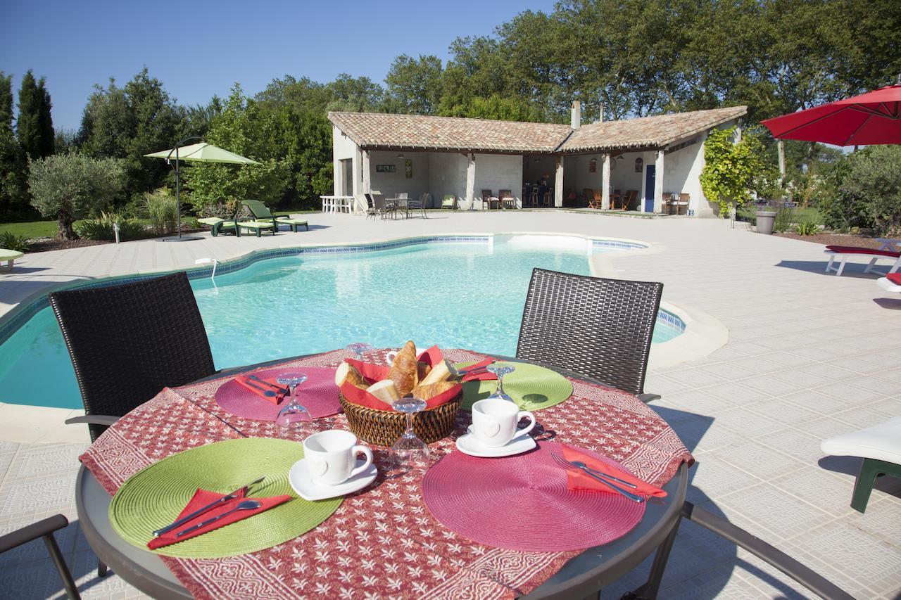 Bed and Breakfast Domaine Les Magasins Bram Exterior foto